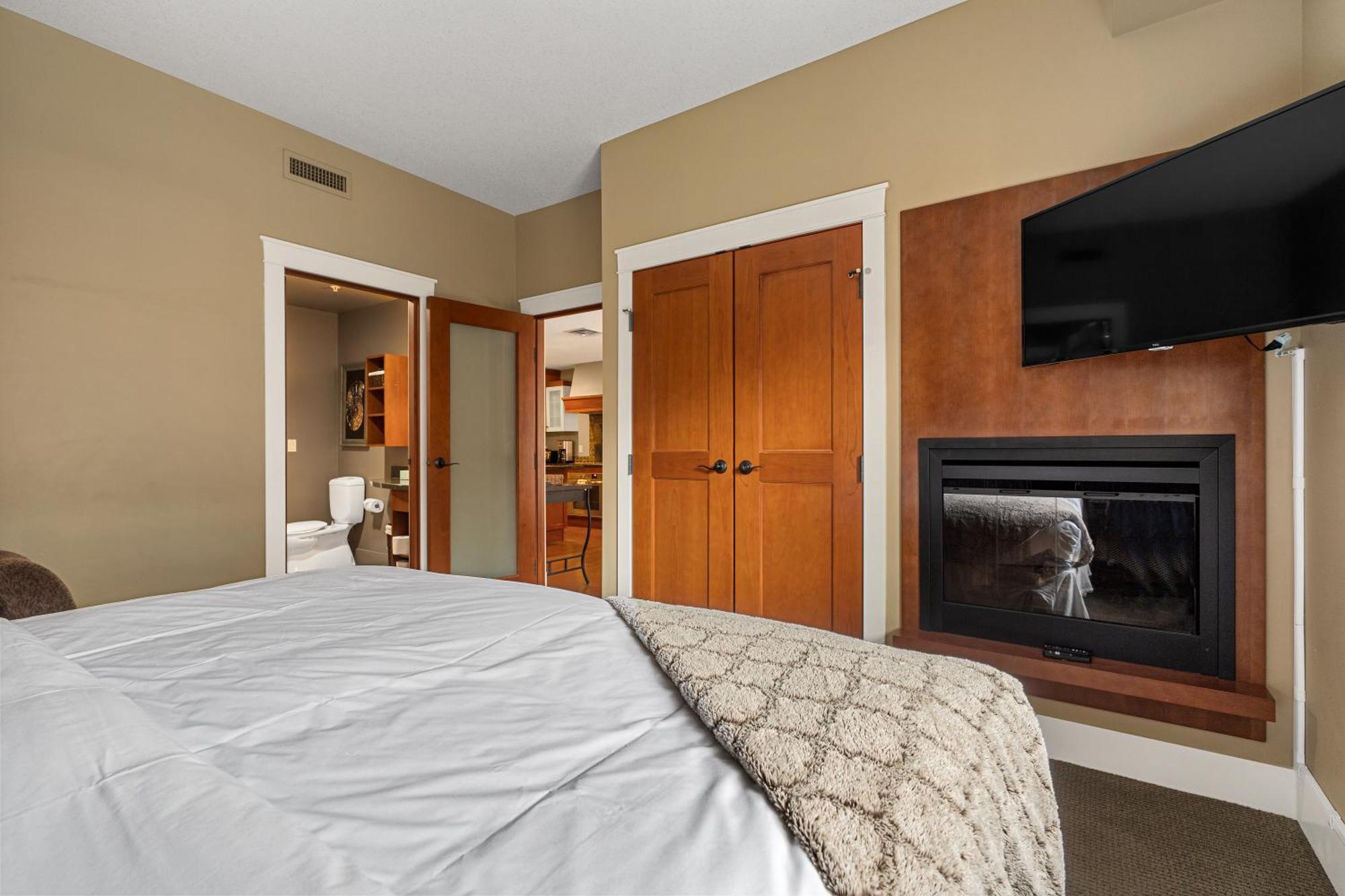 Adventurer'S Escape~ Mountain Luxury Resort Канмор Экстерьер фото