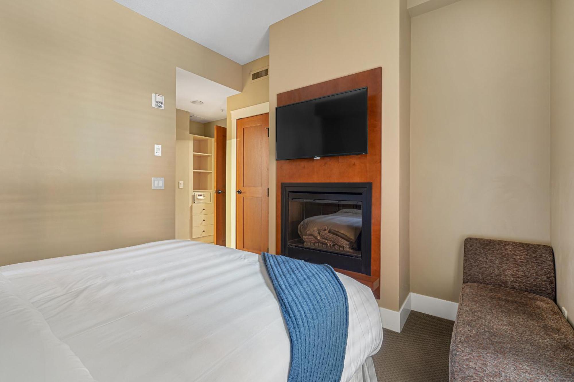 Adventurer'S Escape~ Mountain Luxury Resort Канмор Экстерьер фото